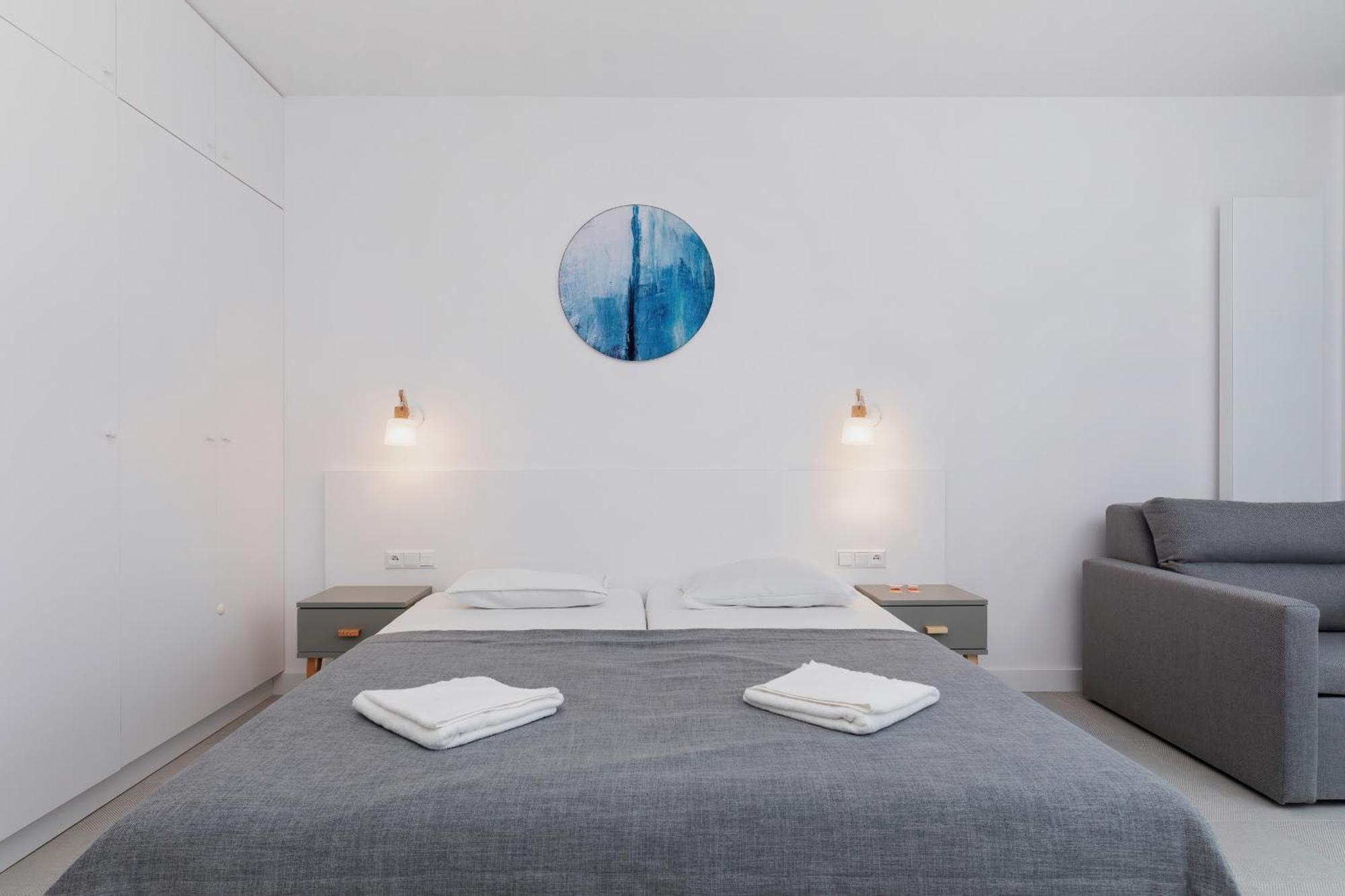 Aquamarina Prima 049 By Renters *